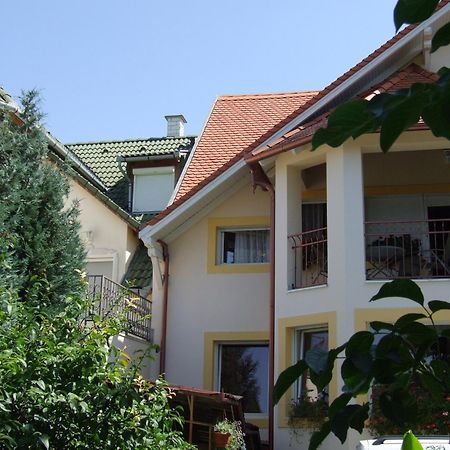 Apartment Revesz Harkány Exteriör bild
